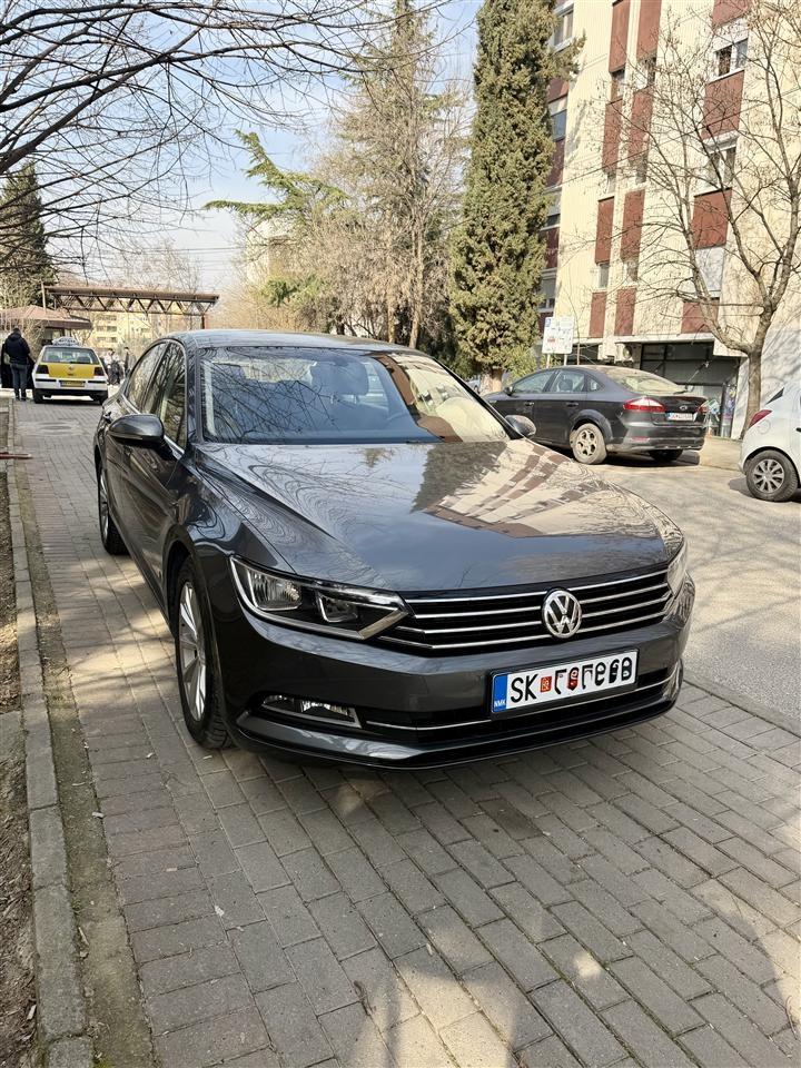 Vw PASSAT 2.0 tdi DSG so servisna kniska