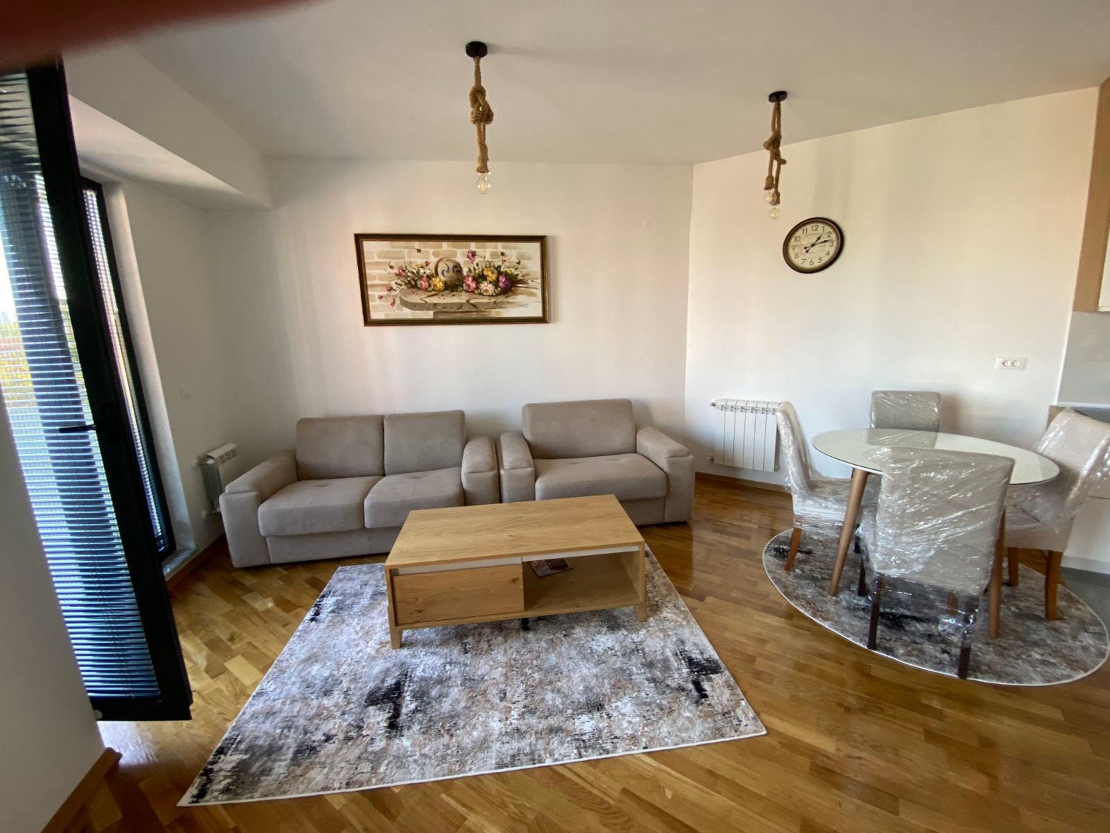 VERO DZAMBO SE IZDAVA NOV STAN 50m2