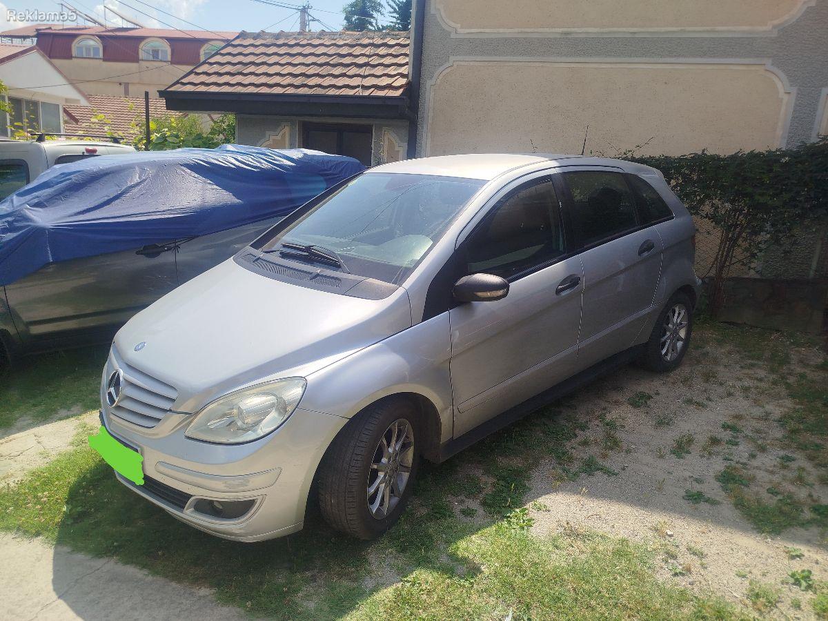 Mercedes B180