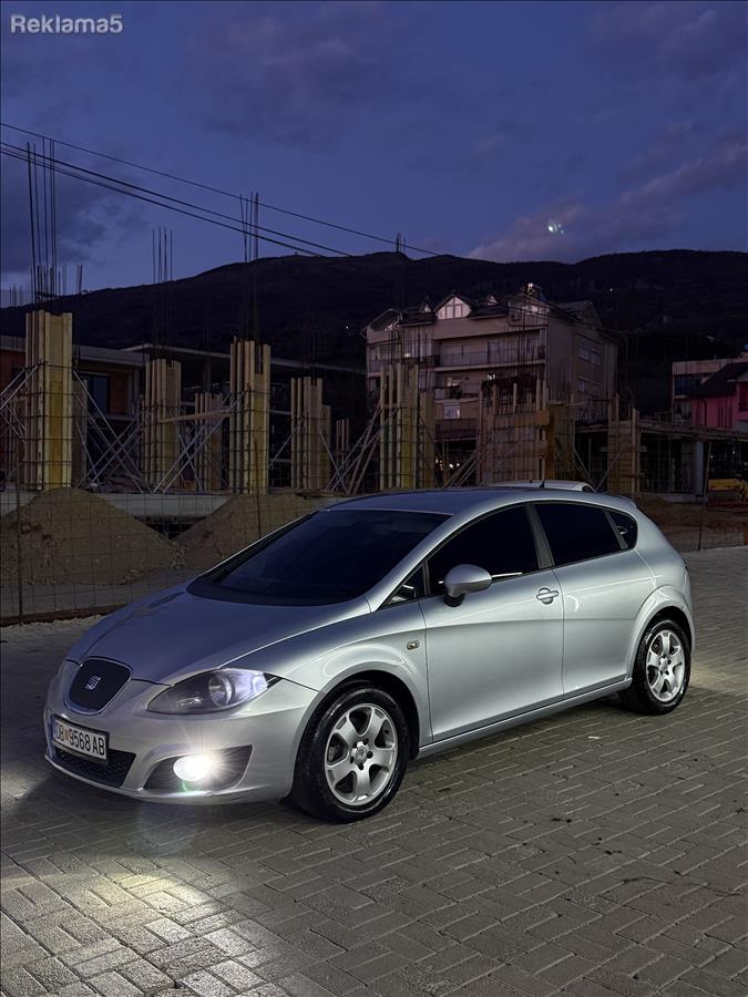SEAT Leon 1.6 TDI – ECOMOTIVE – FULL OPREMA - 2011