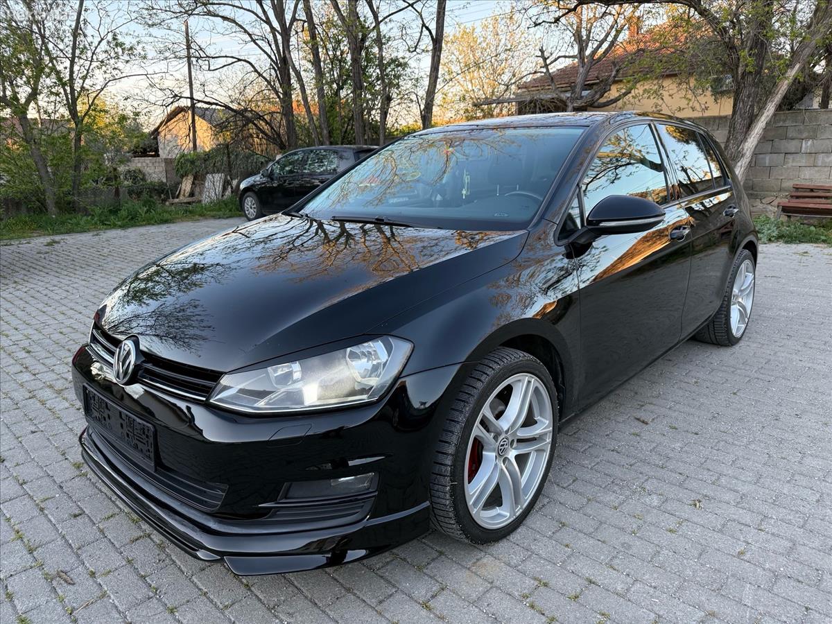 VW GOLF 7 1.6 TDI BLUEMOTION FABRIKA *PERFEKTEN*