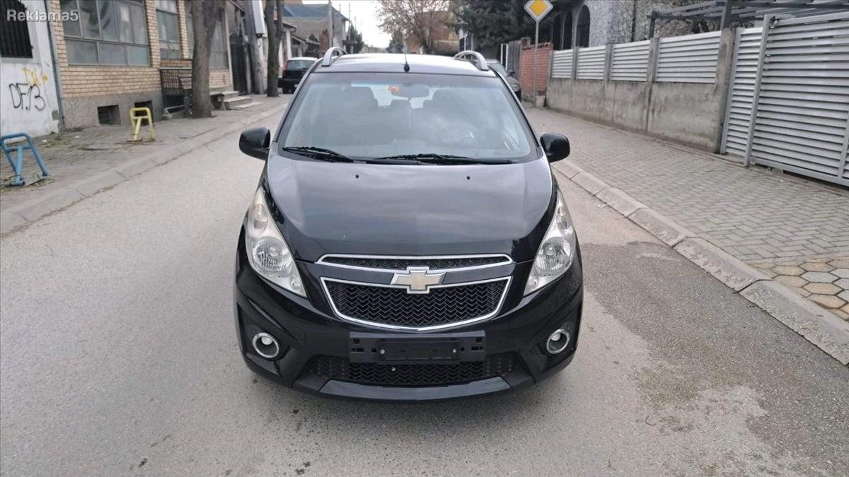 se prodava chevrolet spart donesen od ch