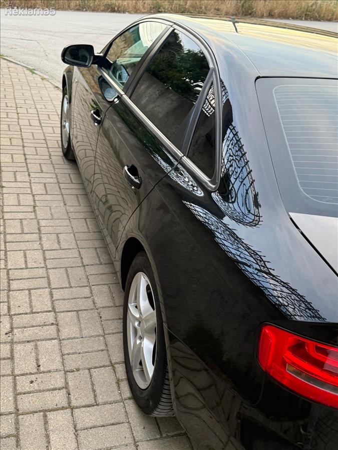 Audi A4 2.0 tdi S line